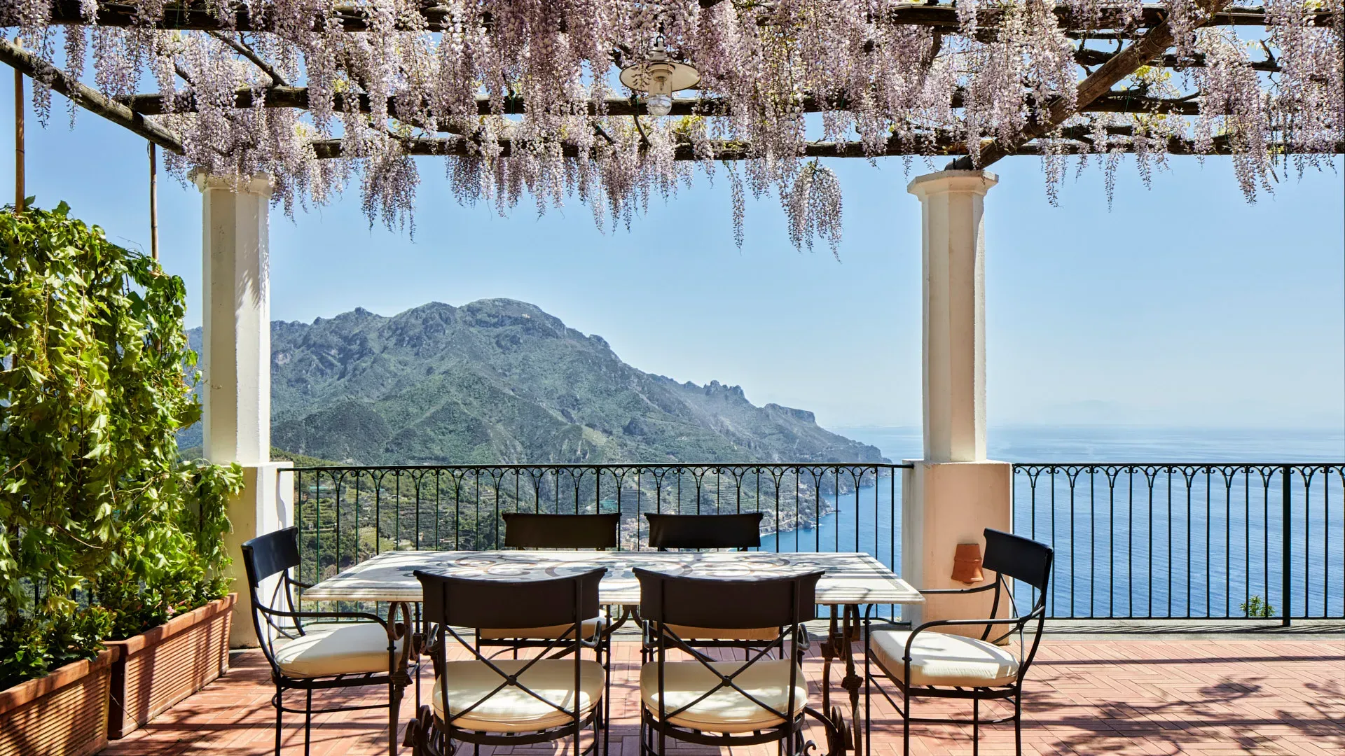 Best Amalfi Coast Hotels [2024 Guide]